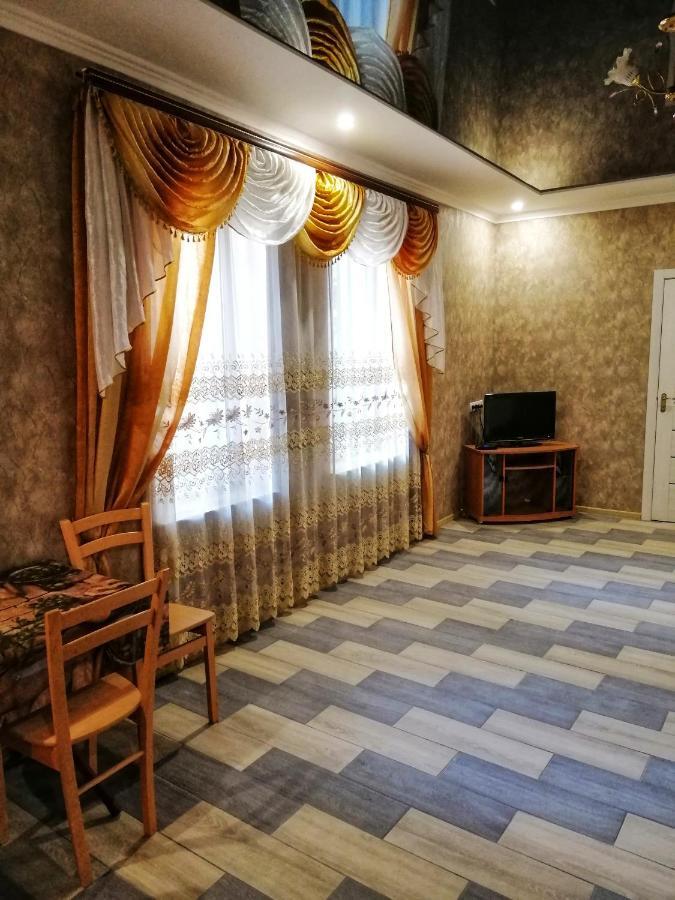 克洛佩夫尼茨基Посуточная Аренда В Центре Кропивницкого公寓 外观 照片